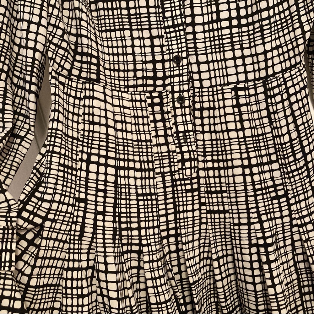 CALVIN KLEIN Shirtdress! Timeless! Sz 4 - Picture 9 of 13